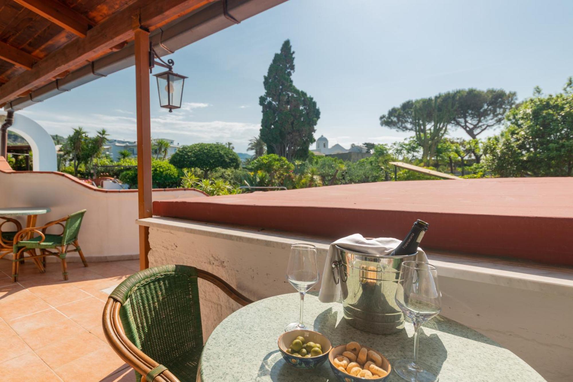 Hotel Villa Sirena Sant'Angelo  Zewnętrze zdjęcie